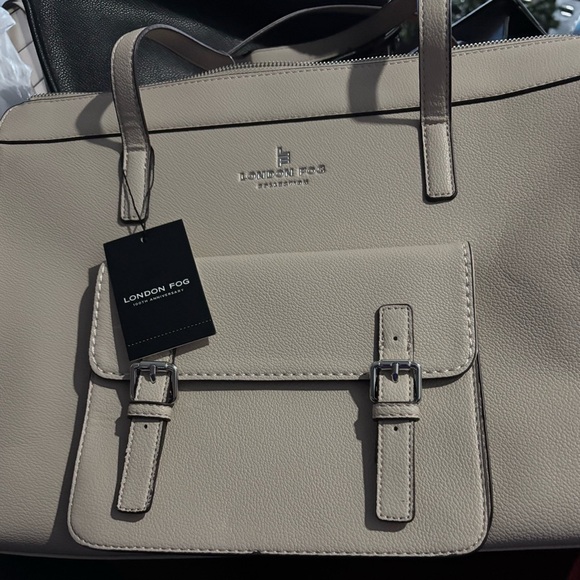 London Fog Large Tote Pocket Front - Picture 2 of 7